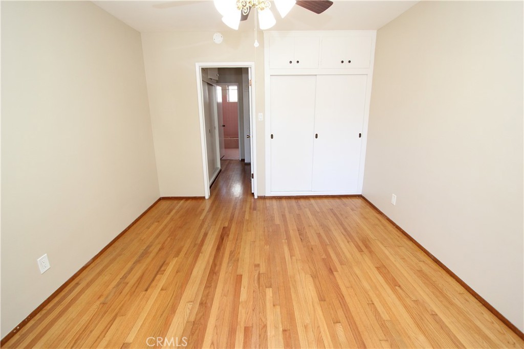 1633 East 1st Street 4