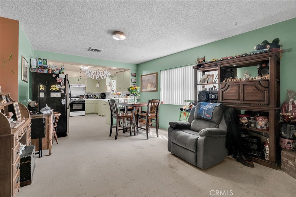 601 North Garfield Avenue