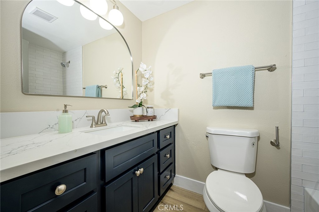 2406 S Pacific Avenue