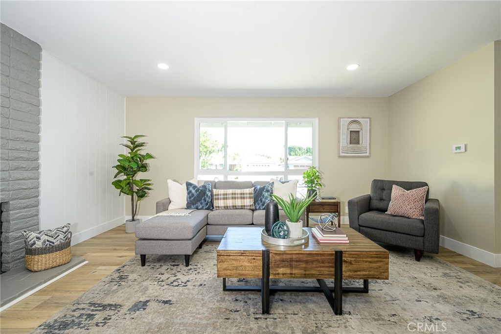 2406 S Pacific Avenue