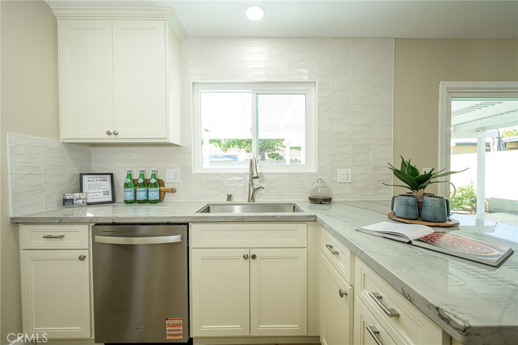 2406 S Pacific Avenue