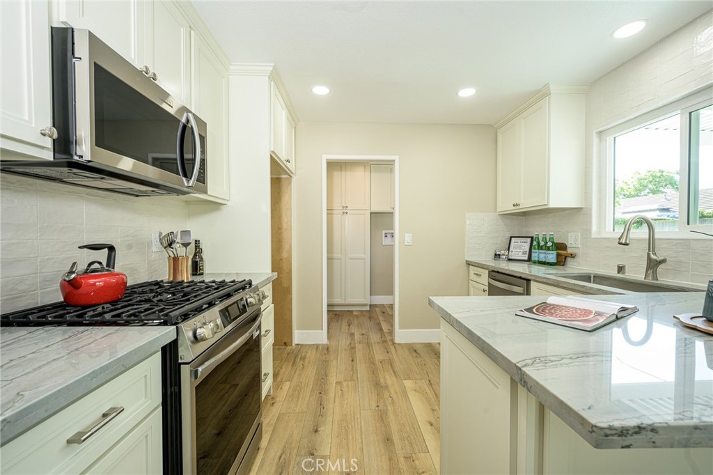 2406 S Pacific Avenue