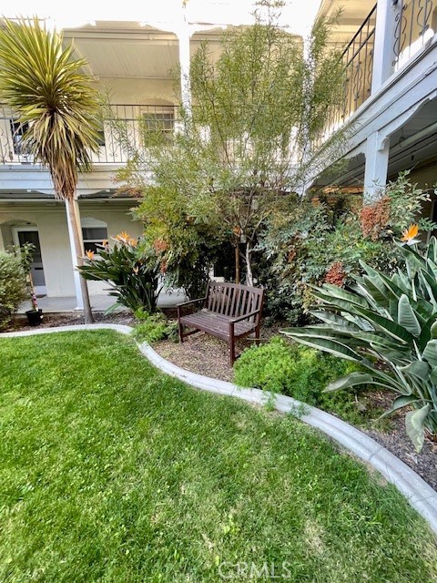 4125 S Figueroa Street 101