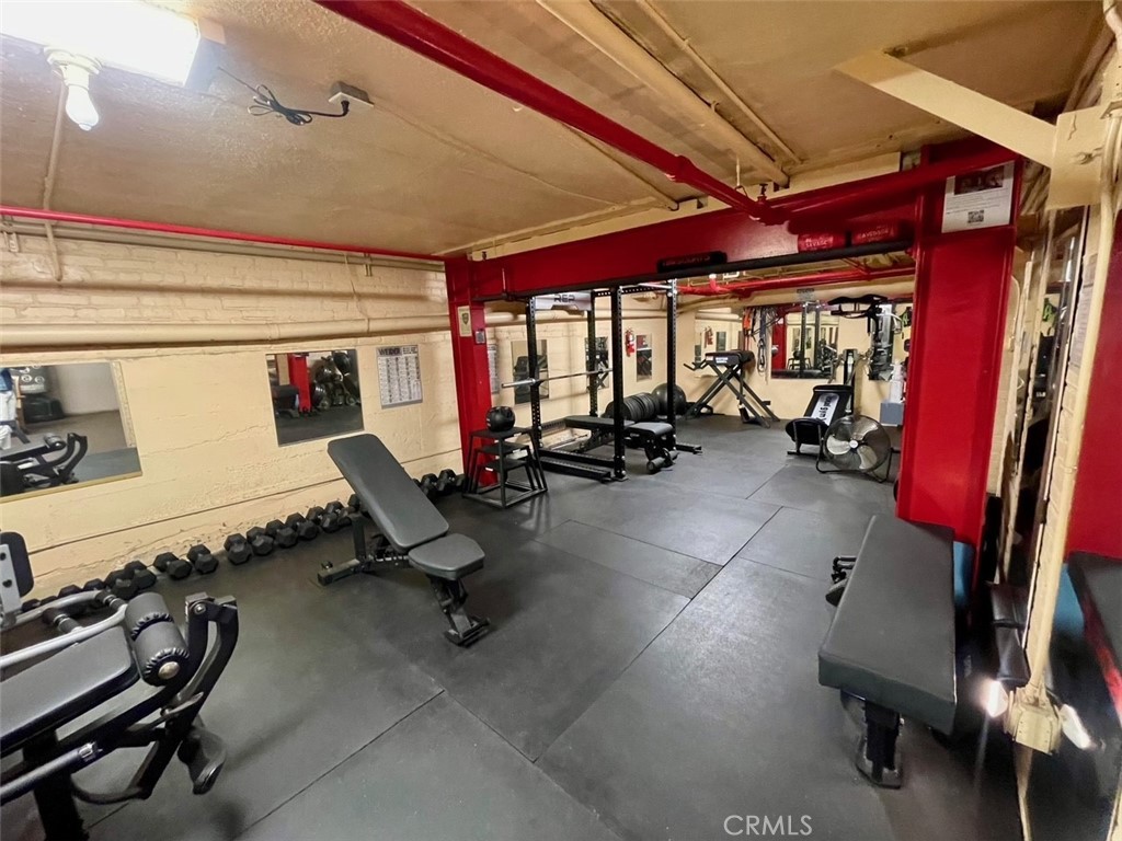 4125 S Figueroa Street 101