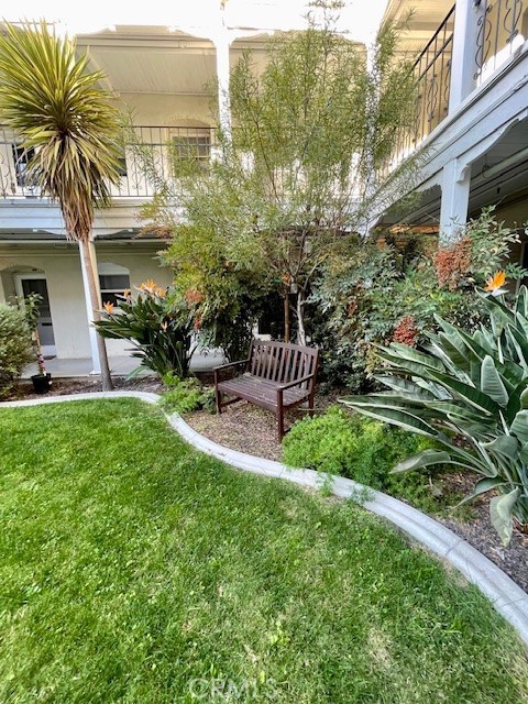 4125 S Figueroa Street 101
