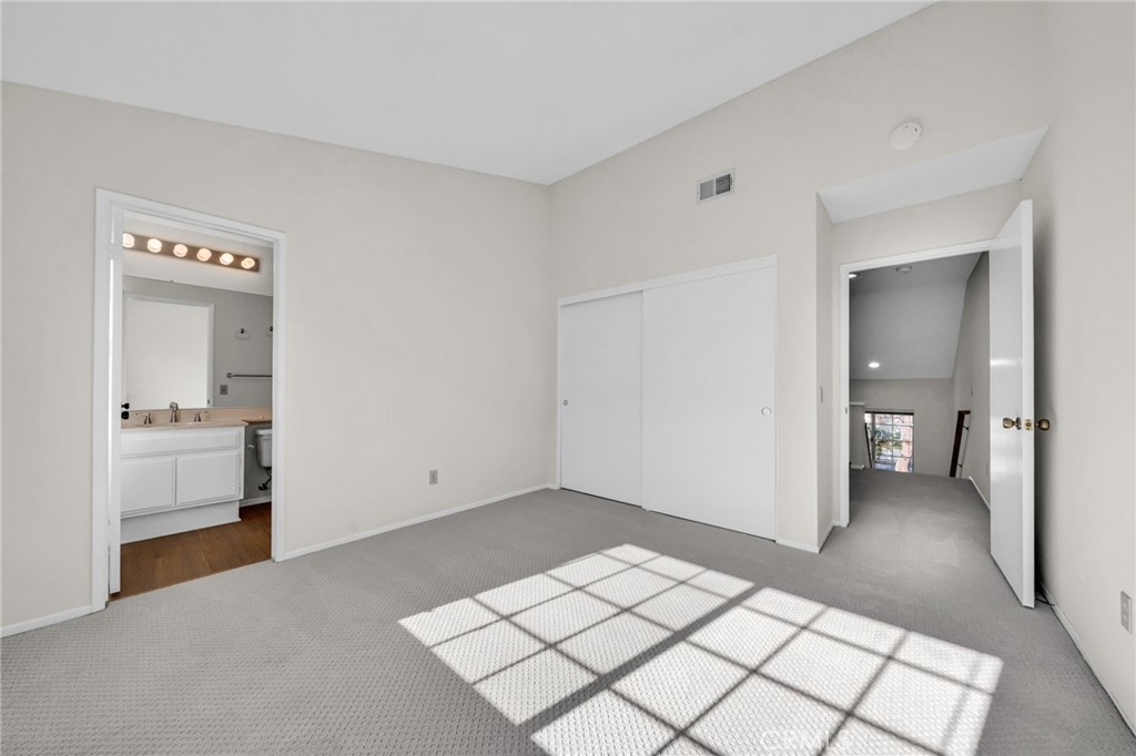 2800 Plaza Del Amo 425