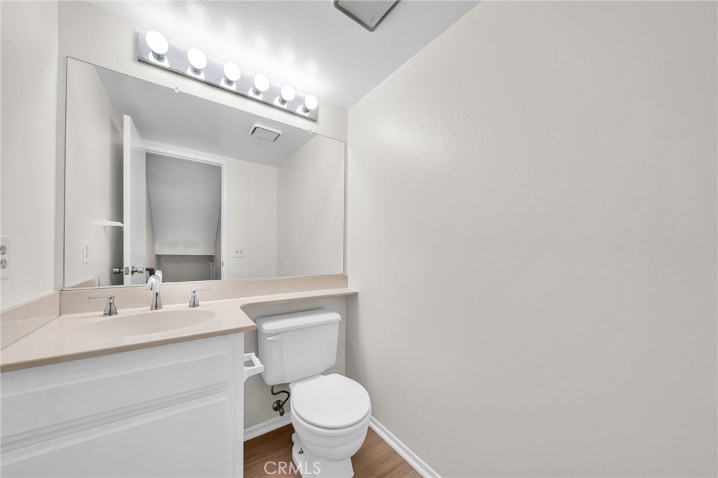 2800 Plaza Del Amo 425