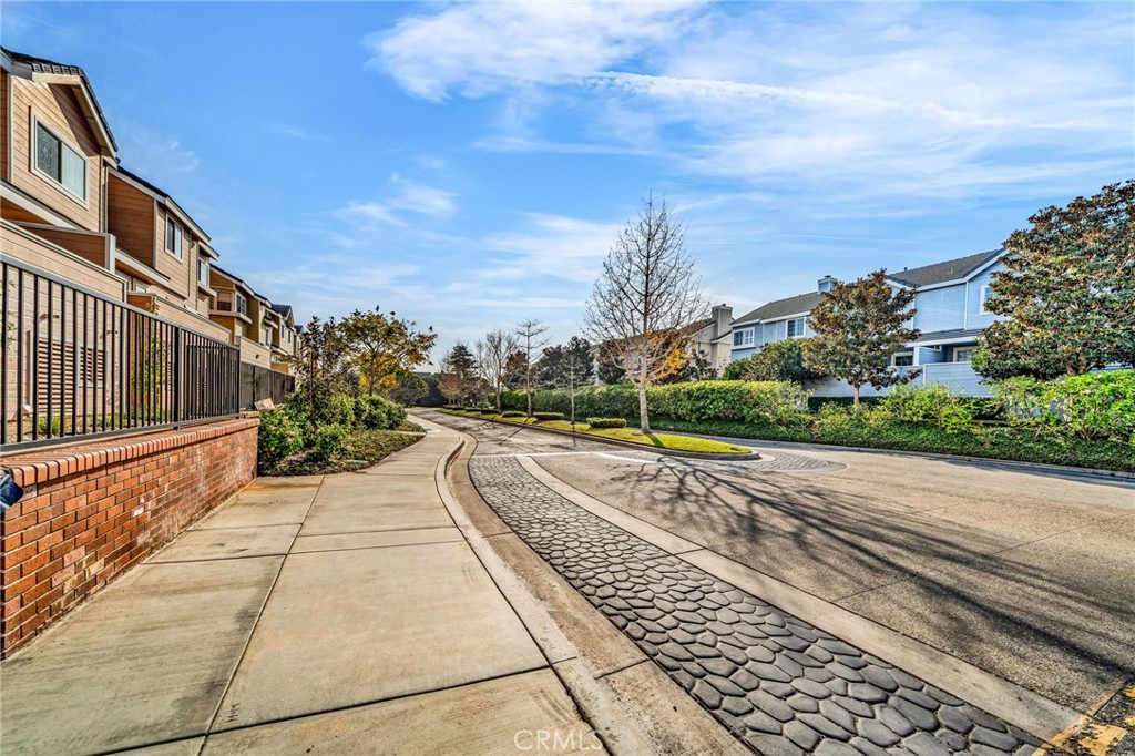 2800 Plaza Del Amo 425