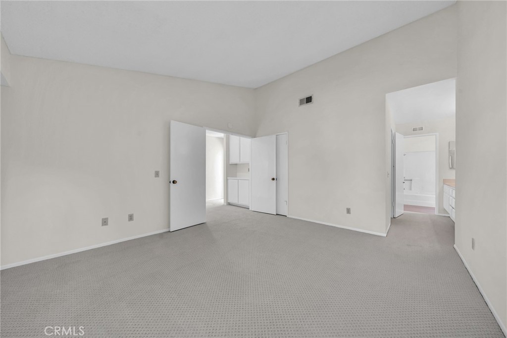 2800 Plaza Del Amo 425