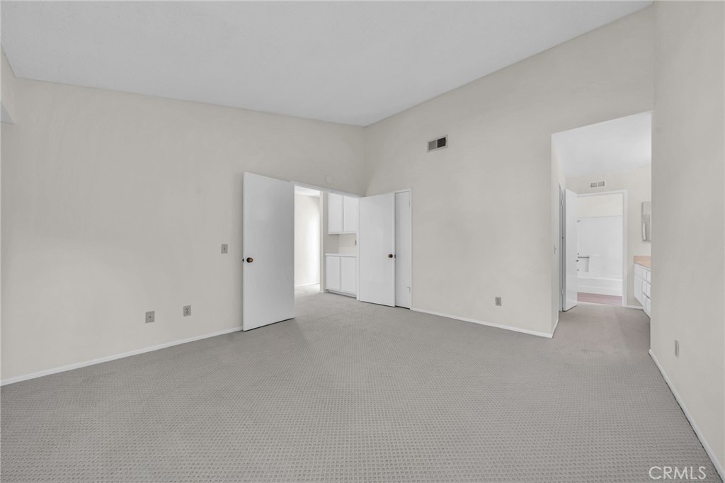 2800 Plaza Del Amo 425