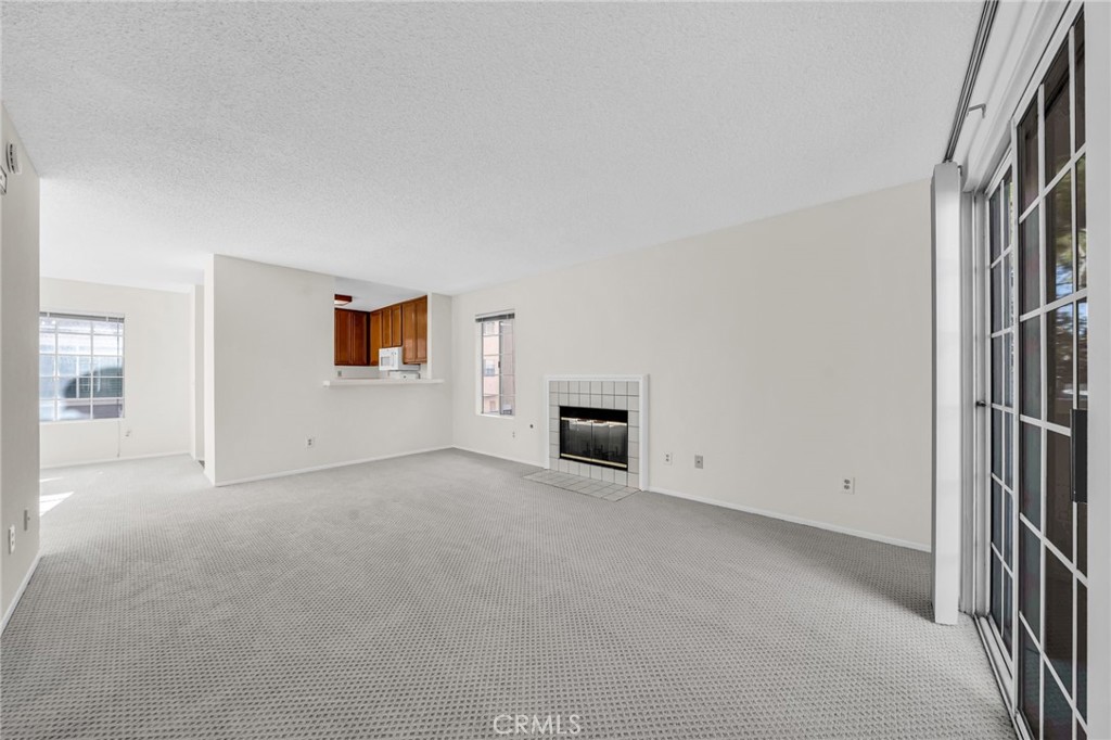 2800 Plaza Del Amo 425