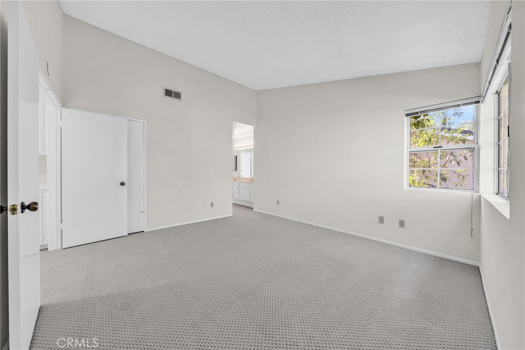 2800 Plaza Del Amo 425