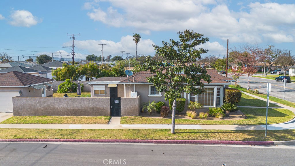 13719 S San Pedro
