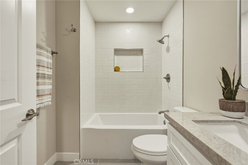 3420 W 186th Street