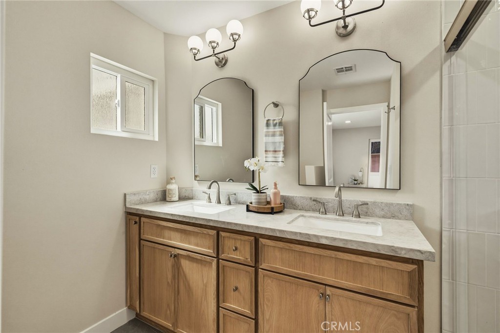 3420 W 186th Street