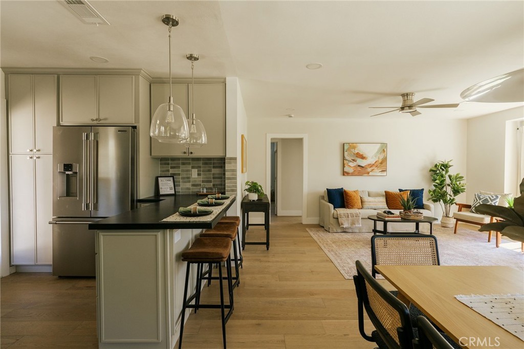 5837 E Gossamer Street