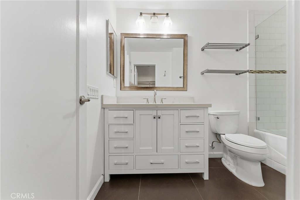 6151 Orange Street 107