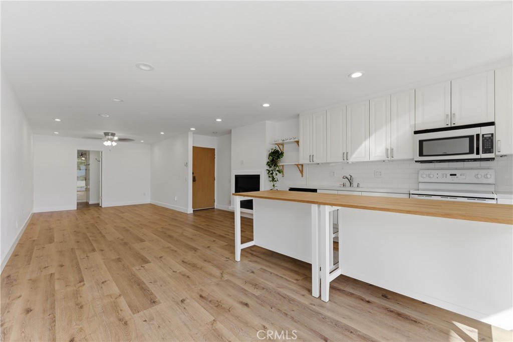 6151 Orange Street 107