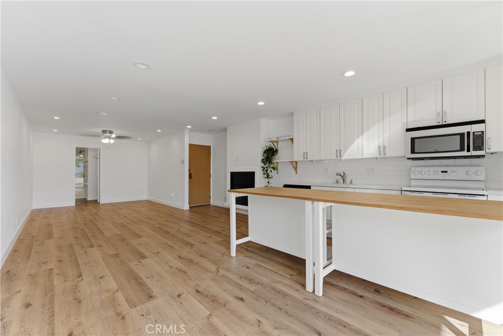 6151 Orange Street 107