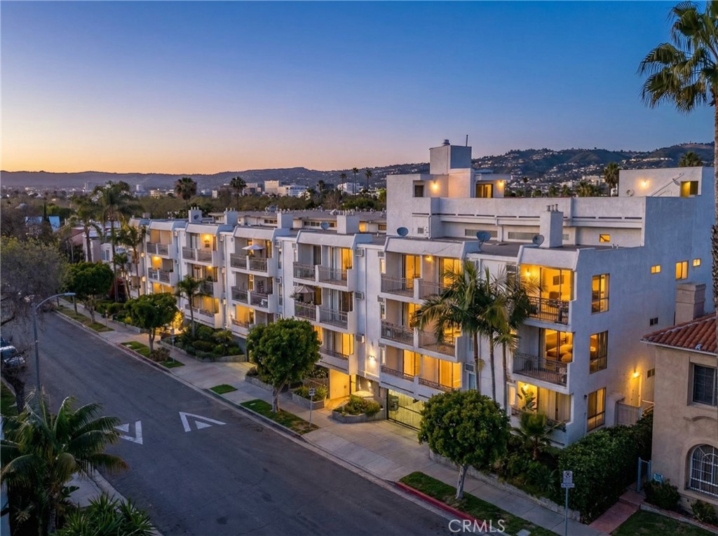 6151 Orange Street 107