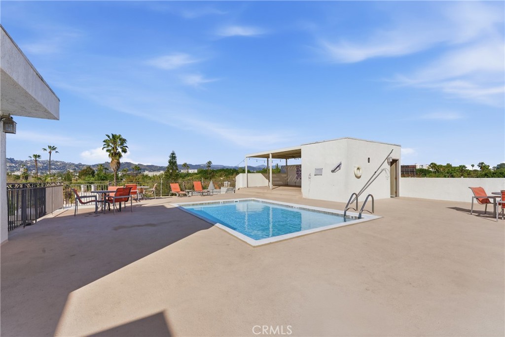 6151 Orange Street 107