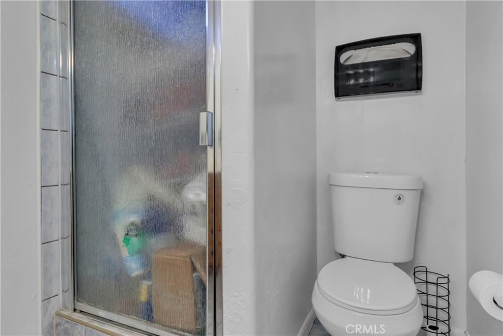 1324 E Turmont