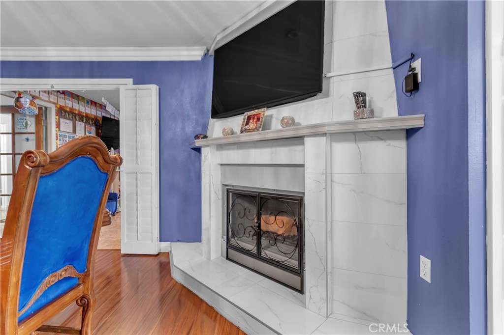 1324 E Turmont