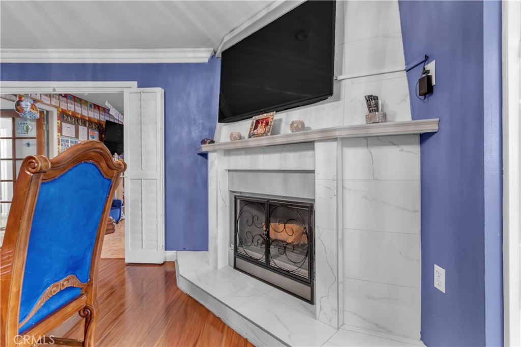 1324 E Turmont