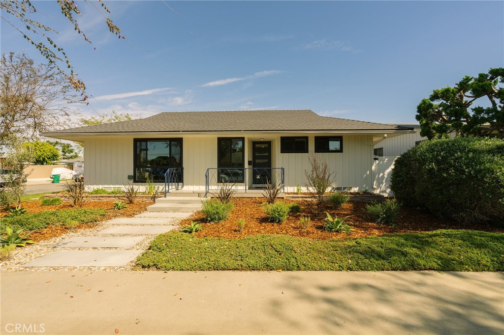 2050 Josie Avenue