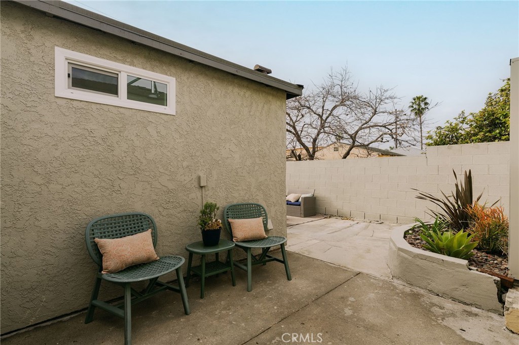 12846 Short Avenue