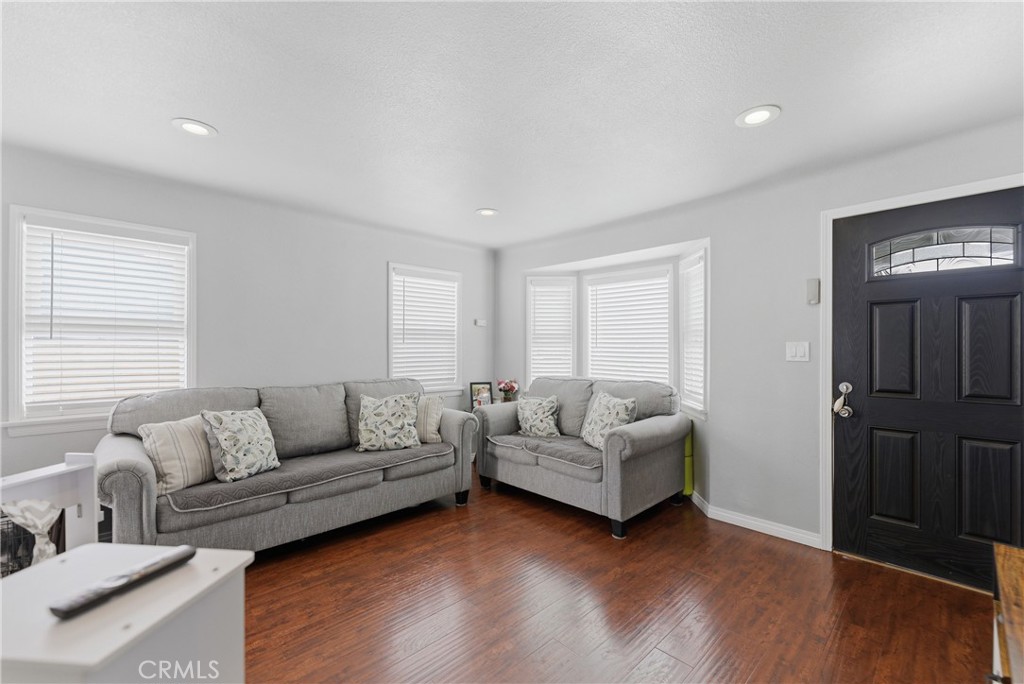 16407 Santa Ana Avenue