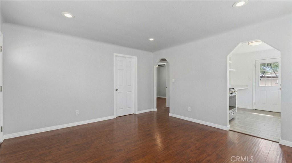 16407 Santa Ana Avenue