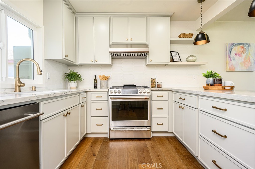 11153 Danbury