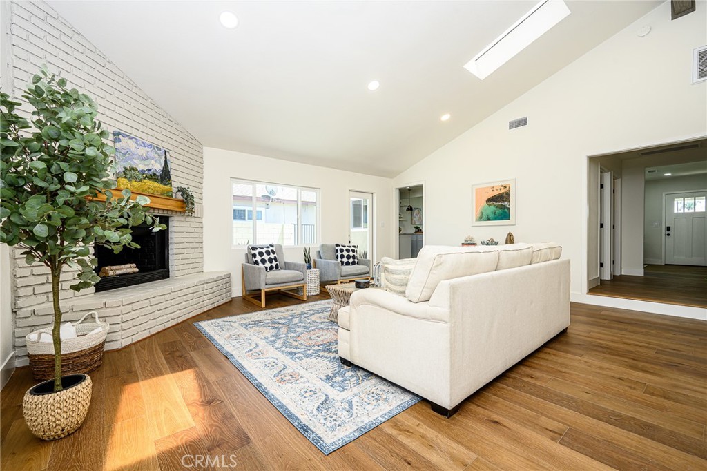 11153 Danbury