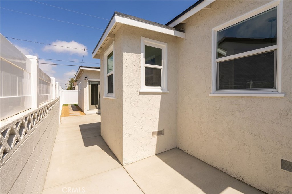 16616 Ermanita Ave