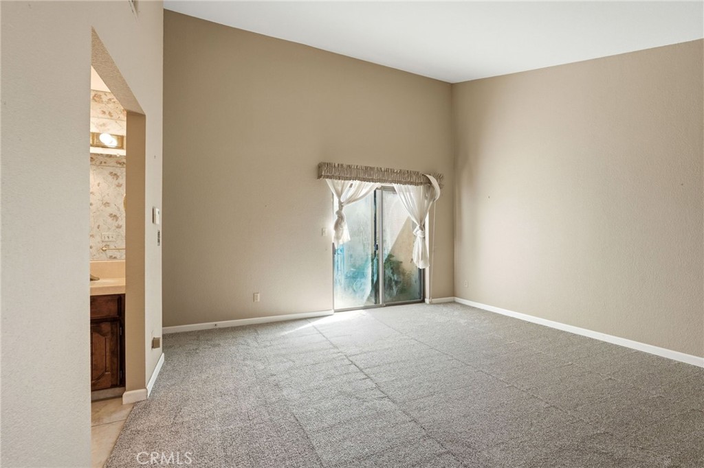 1005 Westmont Court