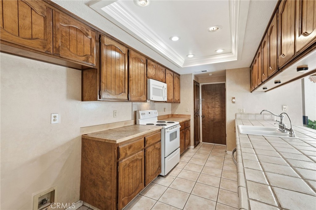 1005 Westmont Court