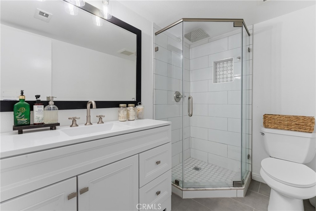 1307 Shadow Lane D