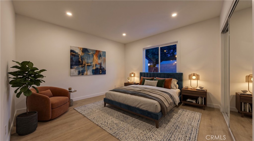 13907 Wyandotte