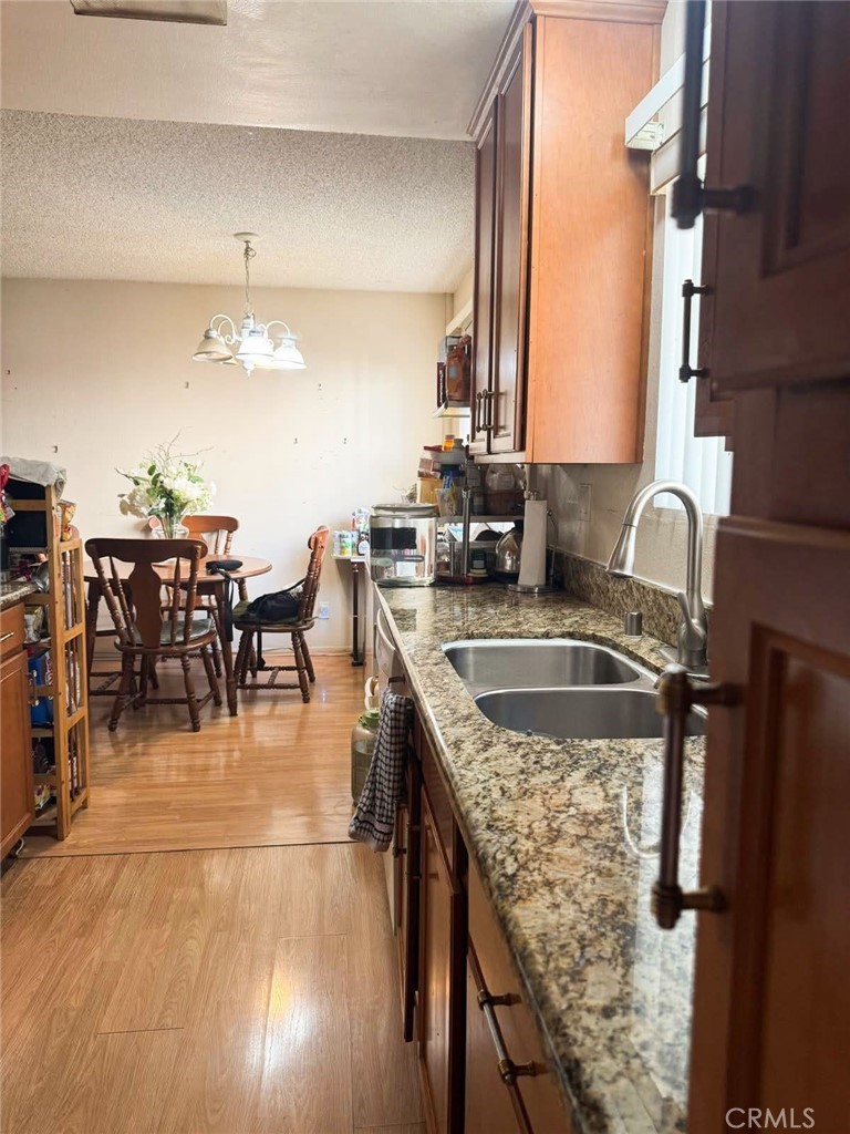 1203 E San Antonio Drive 201