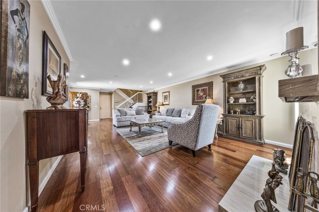 814 E Sandpoint Court