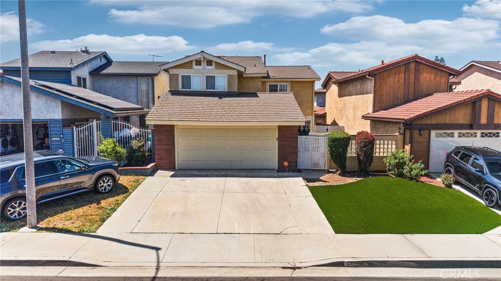814 E Sandpoint Court
