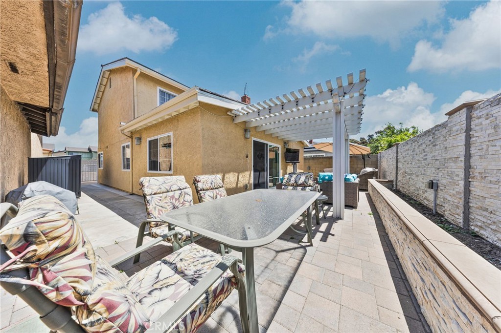 814 E Sandpoint Court