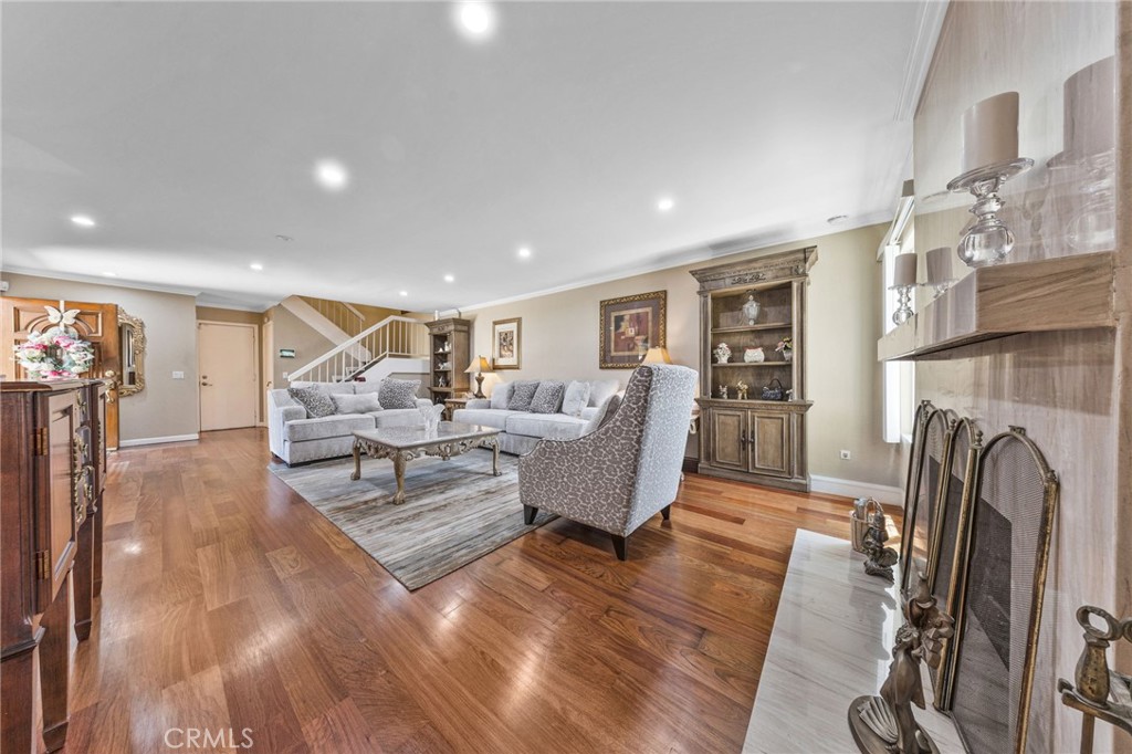 814 E Sandpoint Court