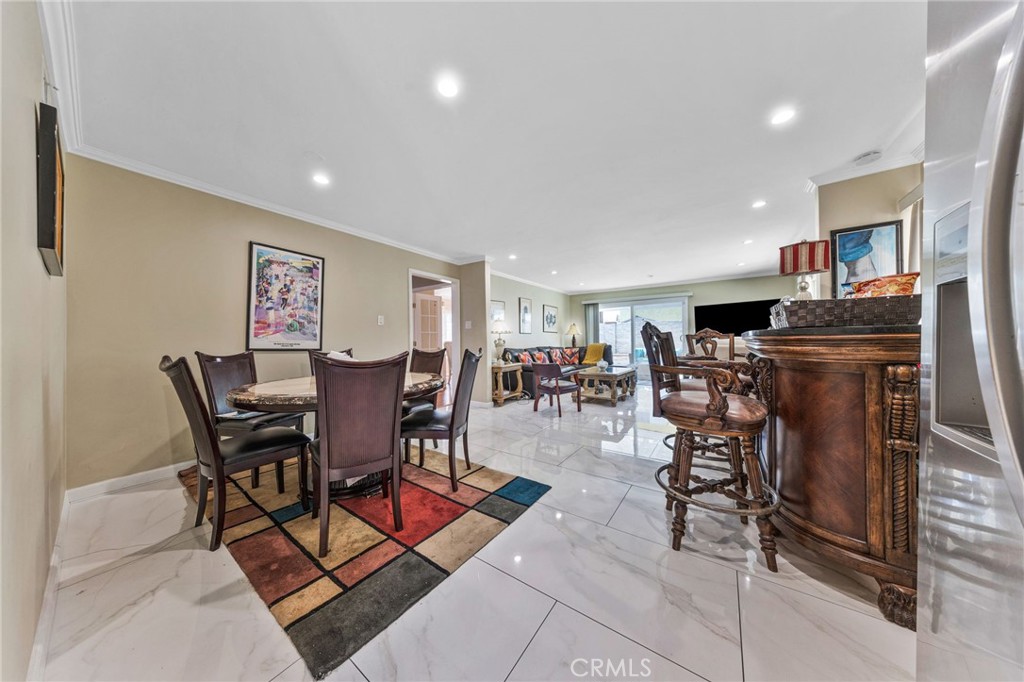 814 E Sandpoint Court