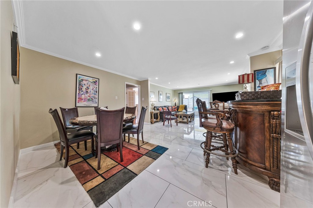 814 E Sandpoint Court