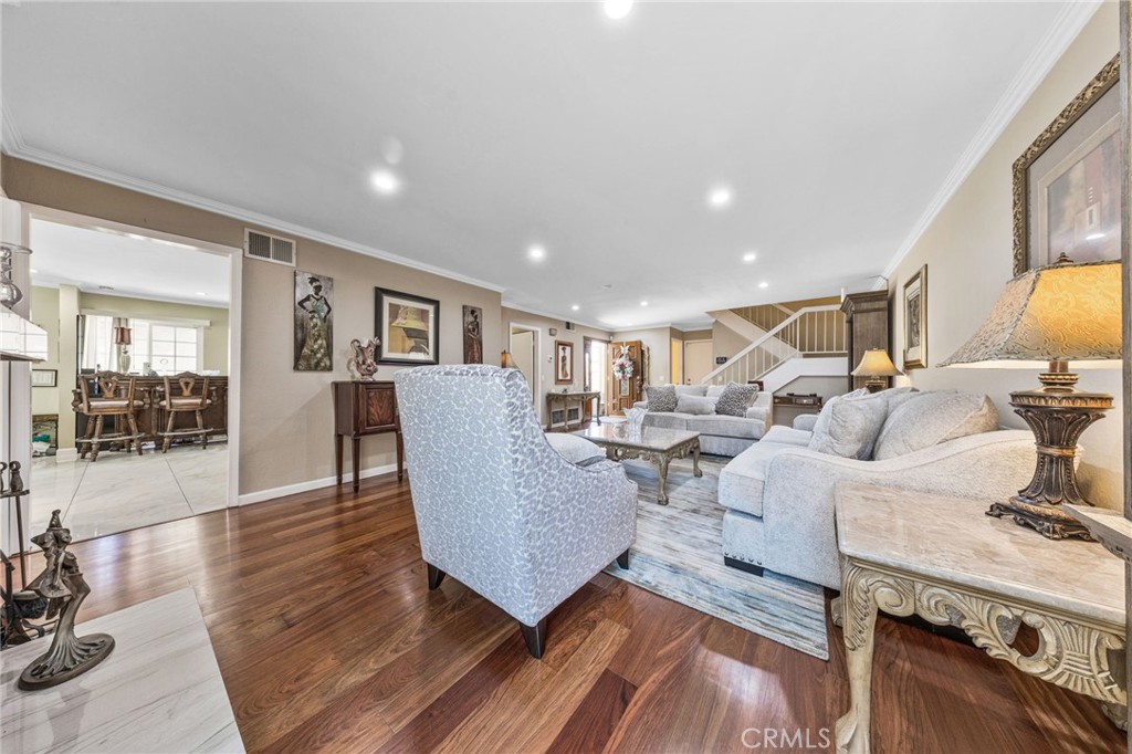814 E Sandpoint Court