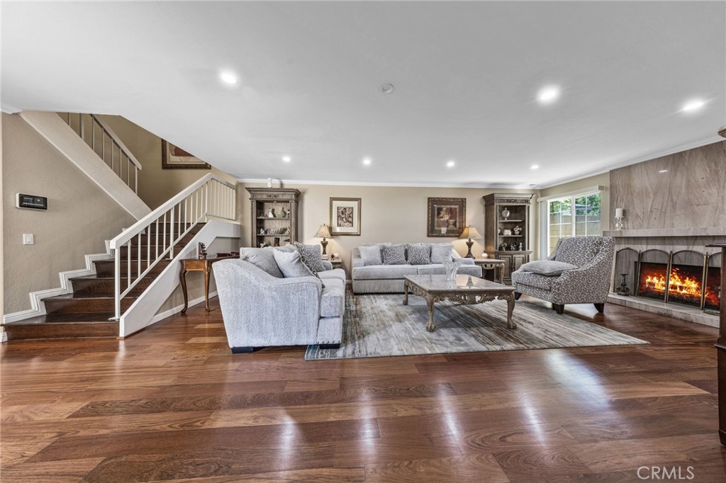 814 E Sandpoint Court