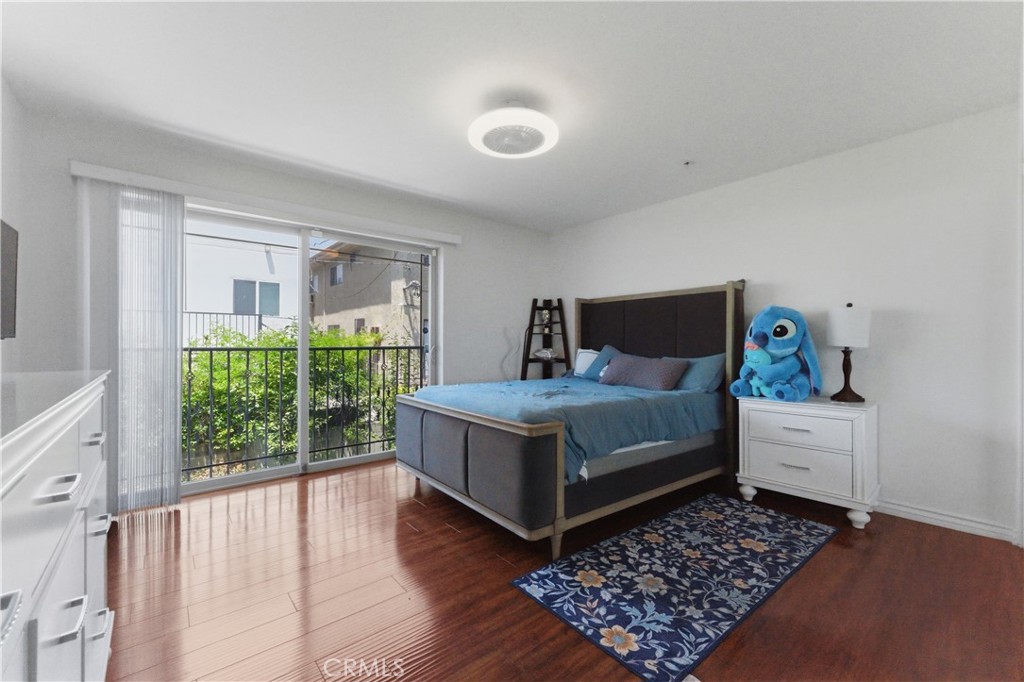 4733 Elmwood Avenue 203