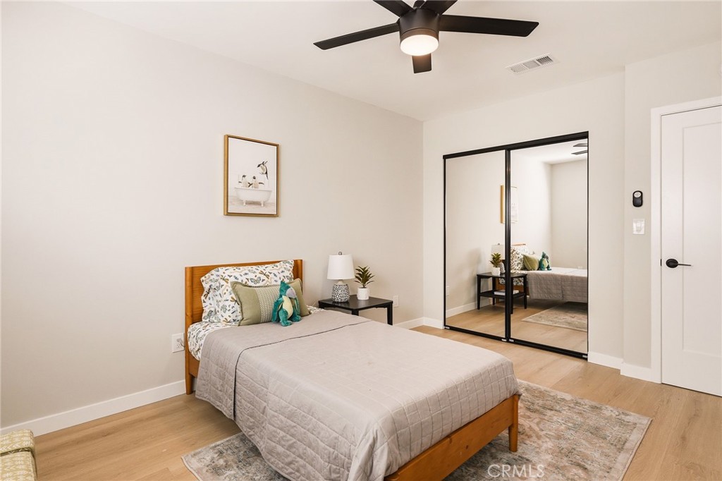 2134 W 237th